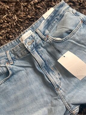 Zara’s women’s bootcut jeans